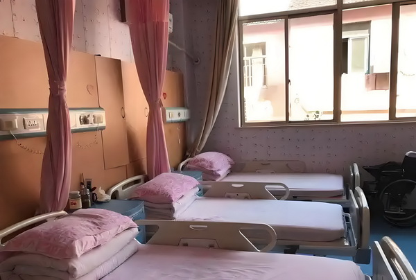 本科入户深圳要求_活佛王兴夫“点化”140位女信徒，全程不穿衣服，场面失控 健儿尽全都竭各国力奥运